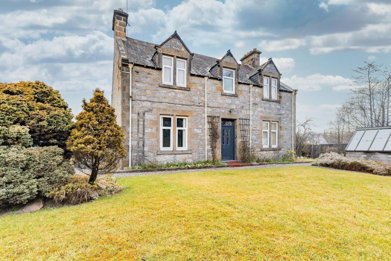 Convalmore House ดัฟฟ์ทาวน์ ภายนอก รูปภาพ