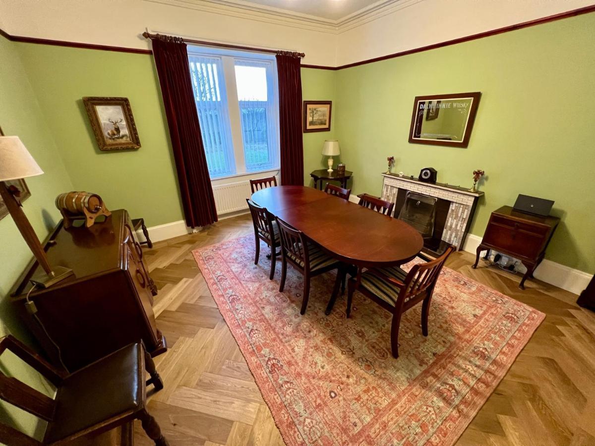 Convalmore House ดัฟฟ์ทาวน์ ภายนอก รูปภาพ